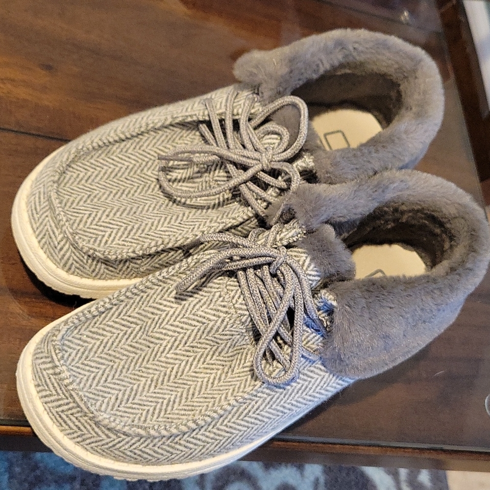 Hey Dudes size 6
